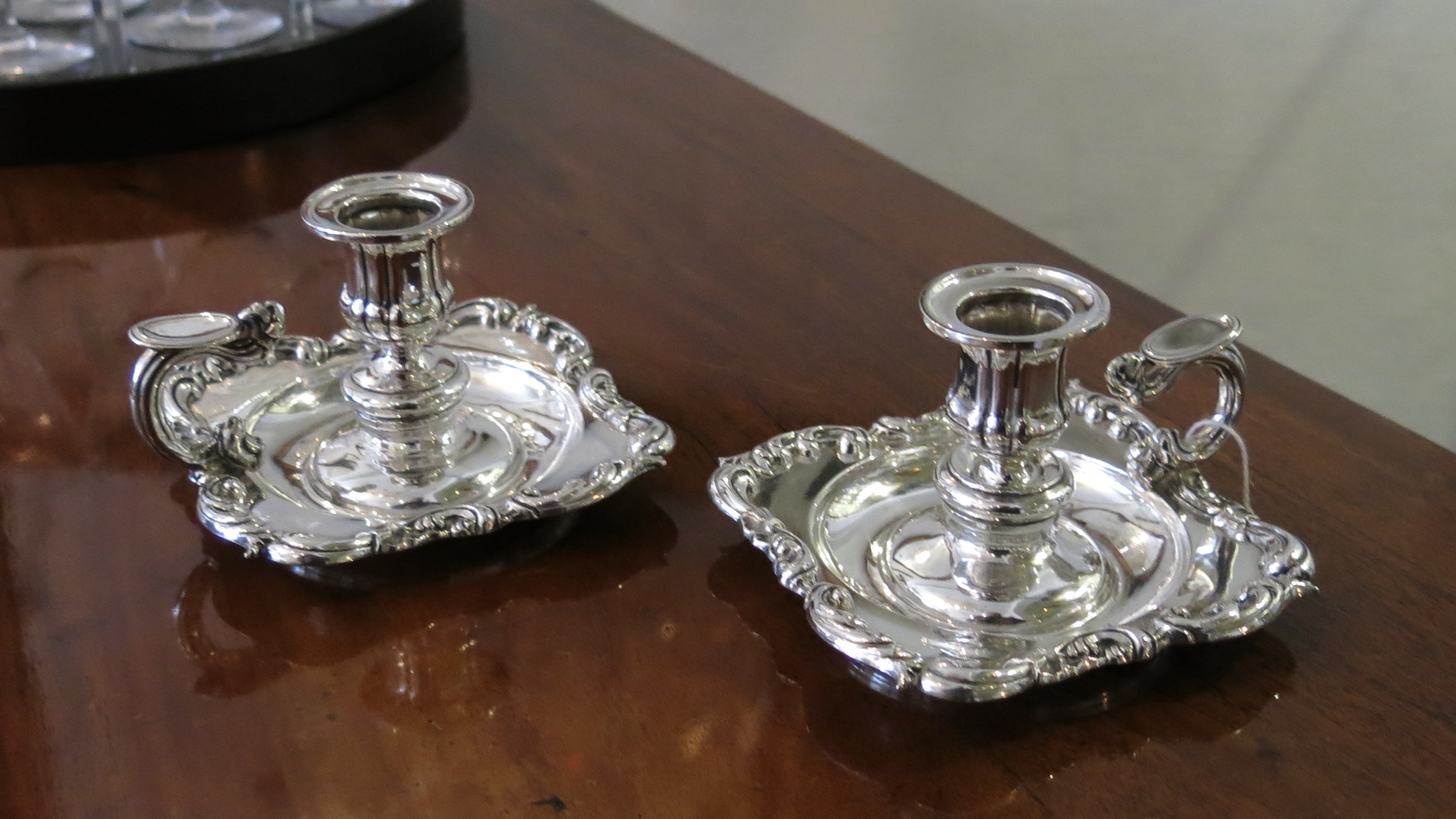 Yökynttilänjalkapari